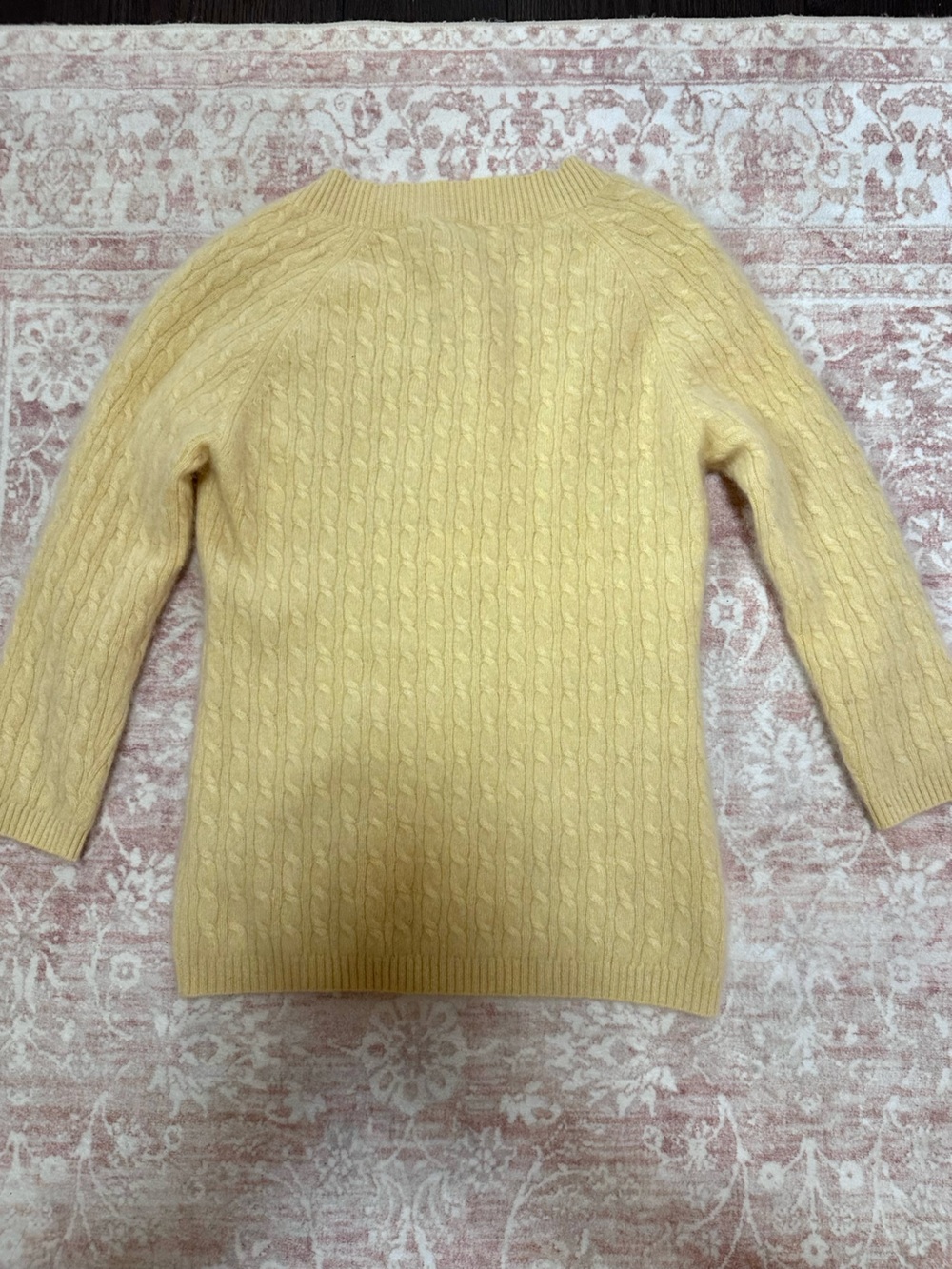 Cashmere 💛 Kinross Cable Knit 3/4 Sleeve Sweater - Picture 7 of 10